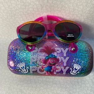 DREAMWORKS TROLLS Sunglasses and Matching Case Set